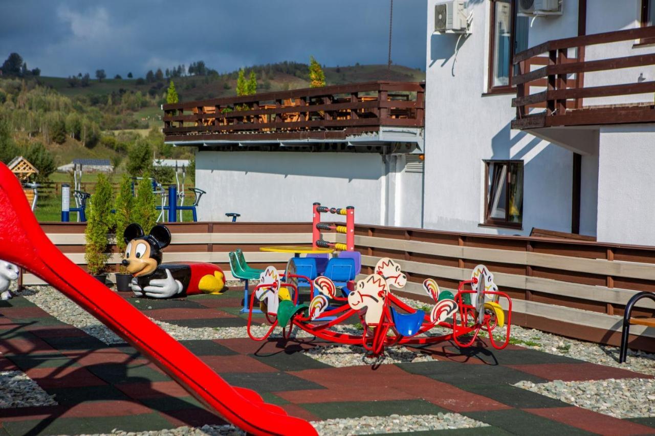 Hotel La Dolce Vita Zărneşti Dış mekan fotoğraf