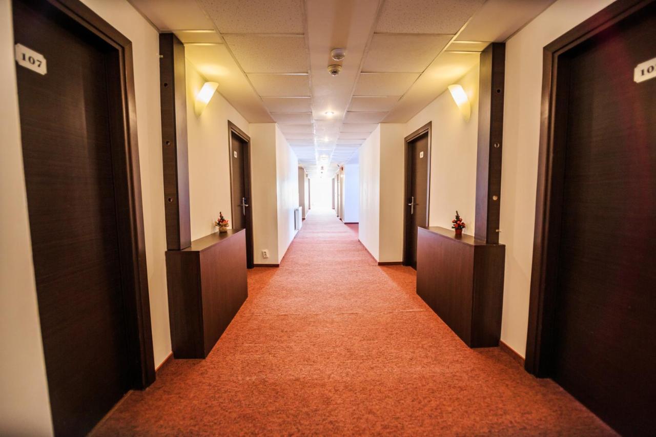 Hotel La Dolce Vita Zărneşti Dış mekan fotoğraf