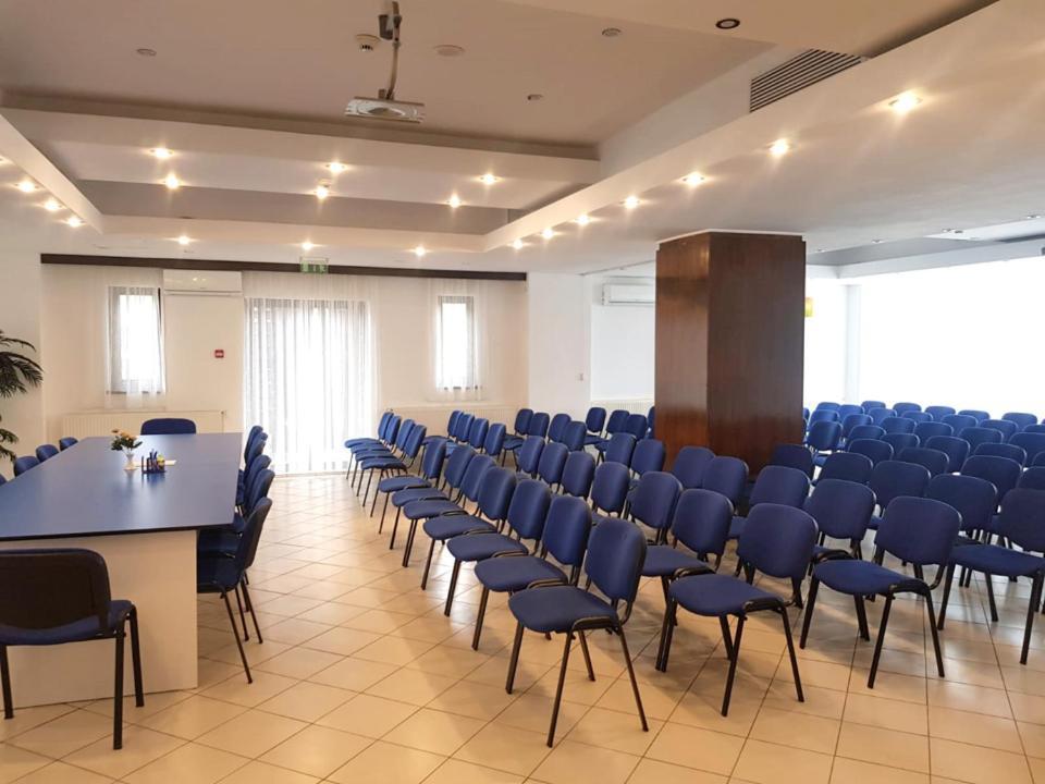 Hotel La Dolce Vita Zărneşti Dış mekan fotoğraf